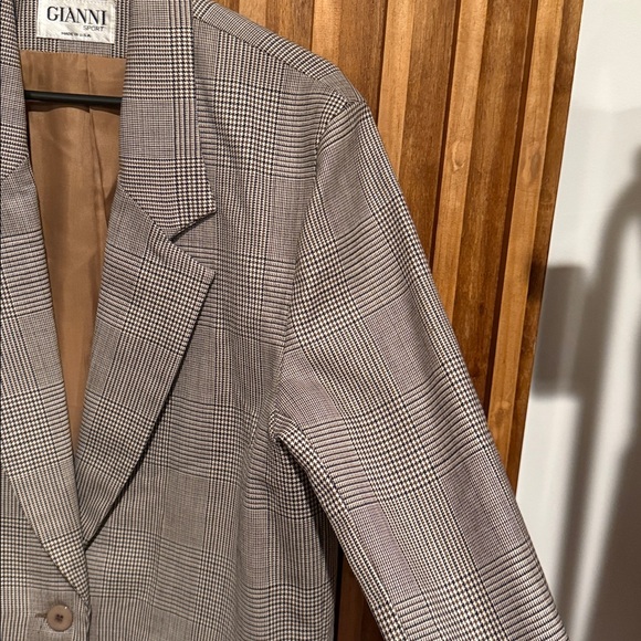 Vintage Gianni Sport 100% wool Herringbone Relaxed Oversized Blazer. Size 10 - Picture 6 of 12